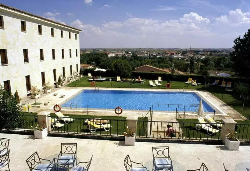 Parador De Zamora