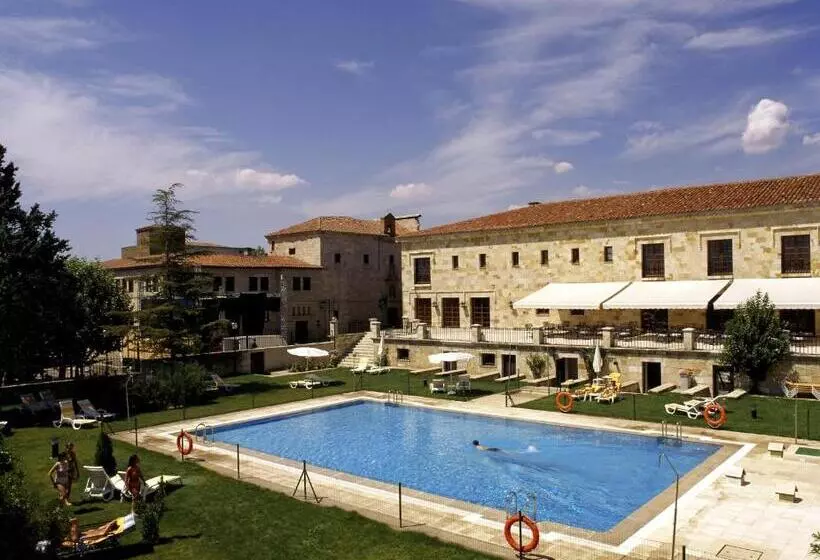 Parador De Zamora