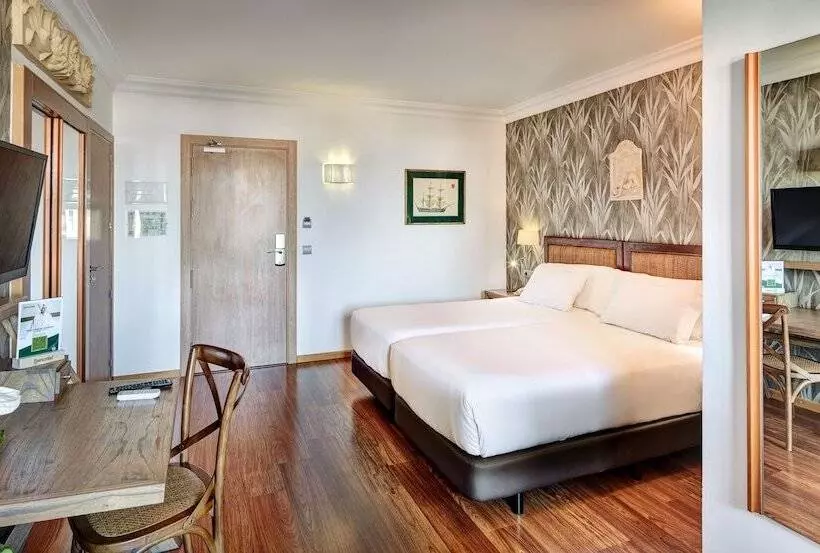 Sercotel Hotel President