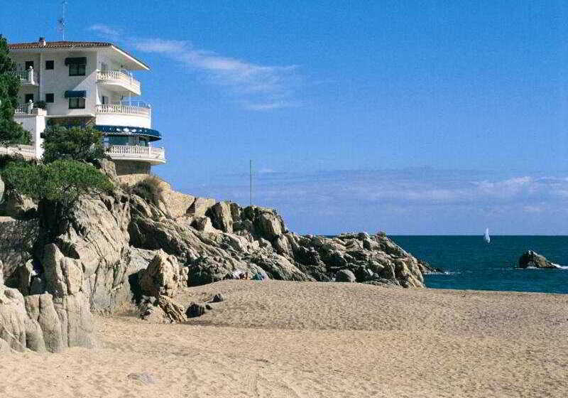 هتل Costa Brava