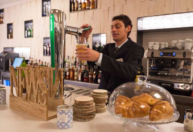 هتل Golden Mar Menuda