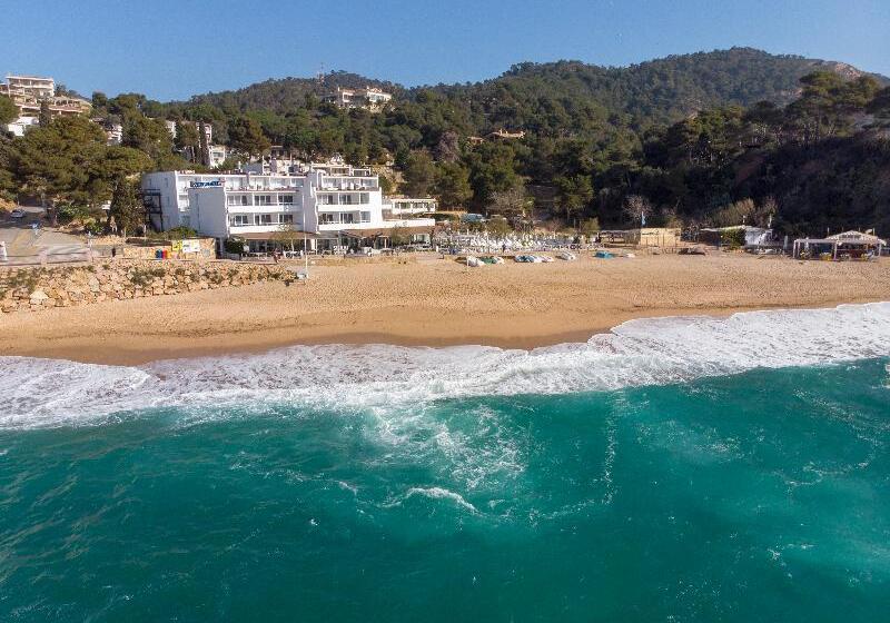 هتل Golden Mar Menuda