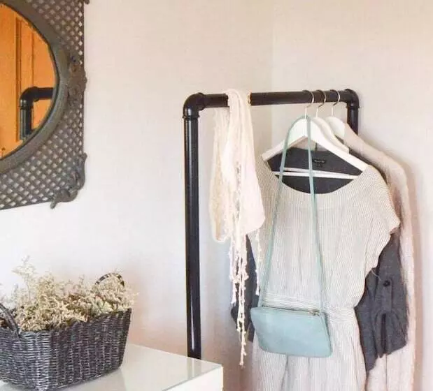 فندق Hostal Carlos V