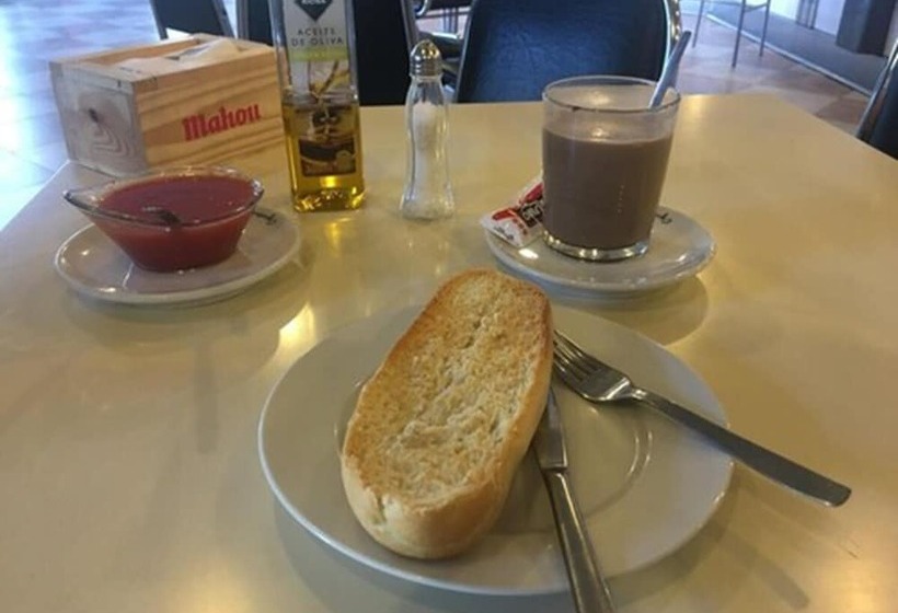 ホテル Hostal Galicia