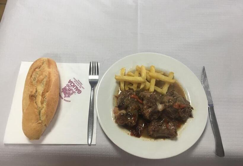 ホテル Hostal Galicia