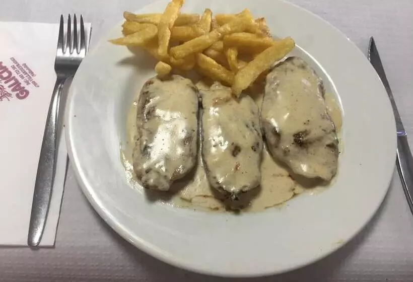 هتل Hostal Galicia