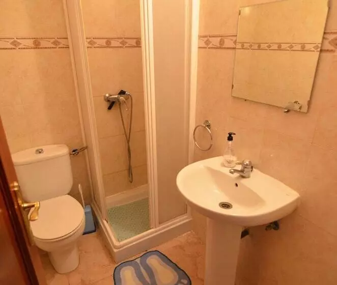 هتل Hostal Galicia