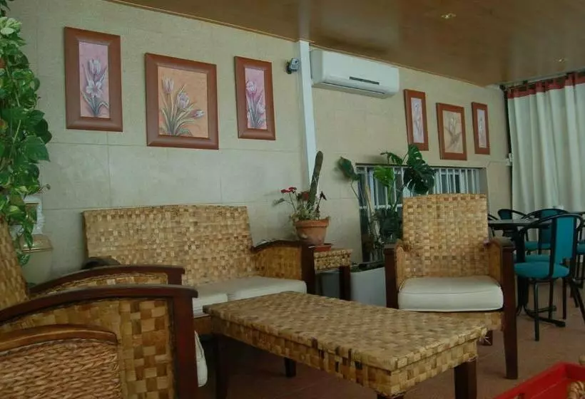 Отель Hostal Mays