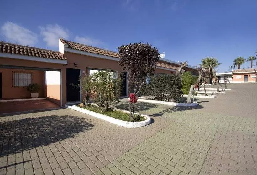 בית מלון כפרי Hostal Nueva Andalucia