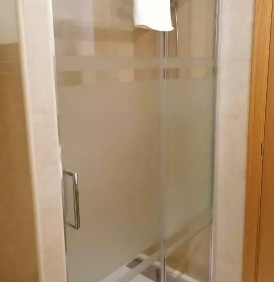 בית מלון כפרי La Reina