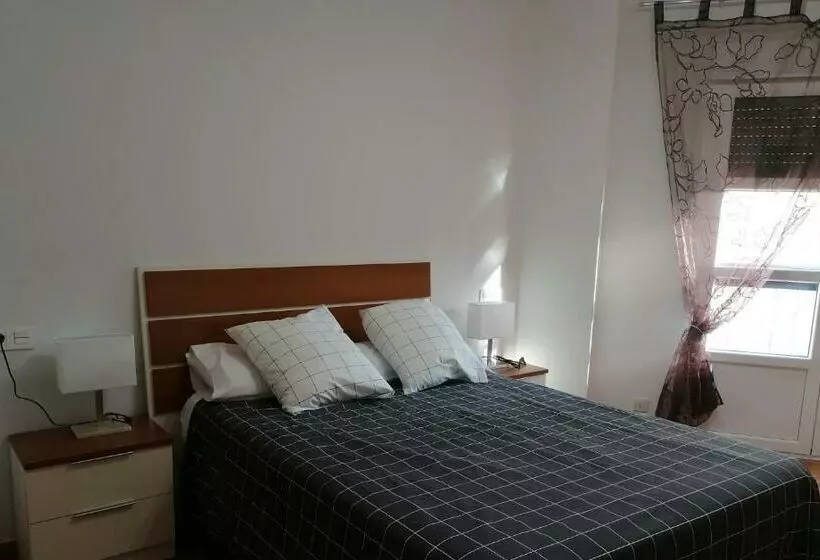 בית מלון כפרי La Reina