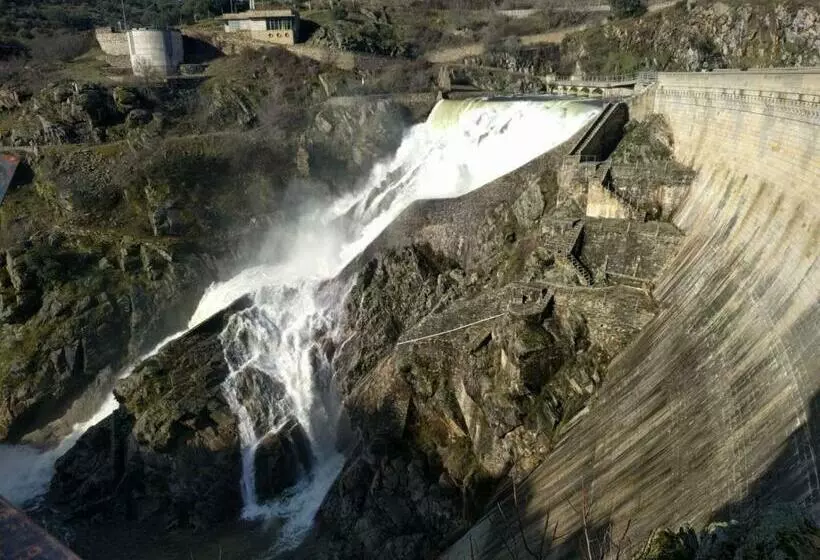 בית מלון כפרי Posada De Robledillo