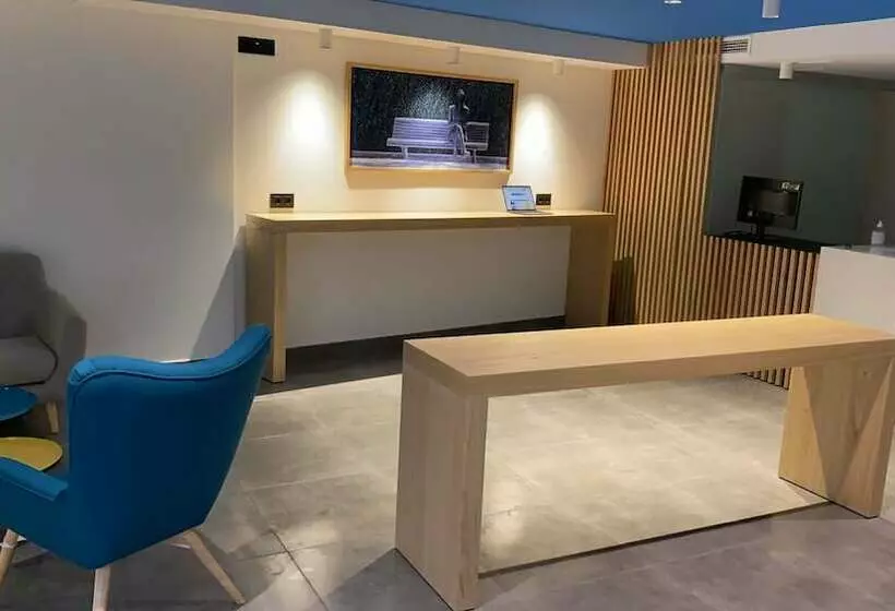 פונדק Alameda Rooms Santiago