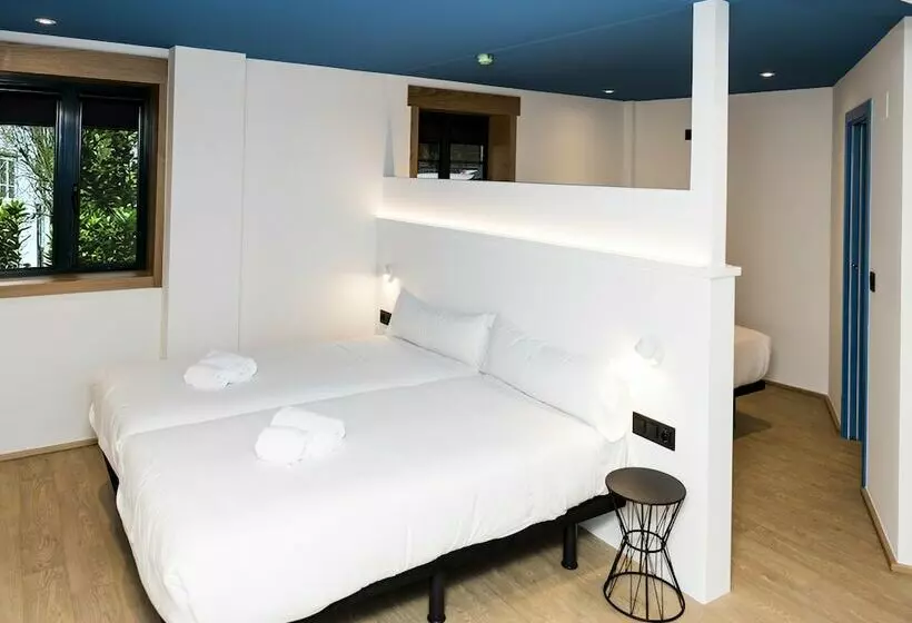 פונדק Alameda Rooms Santiago