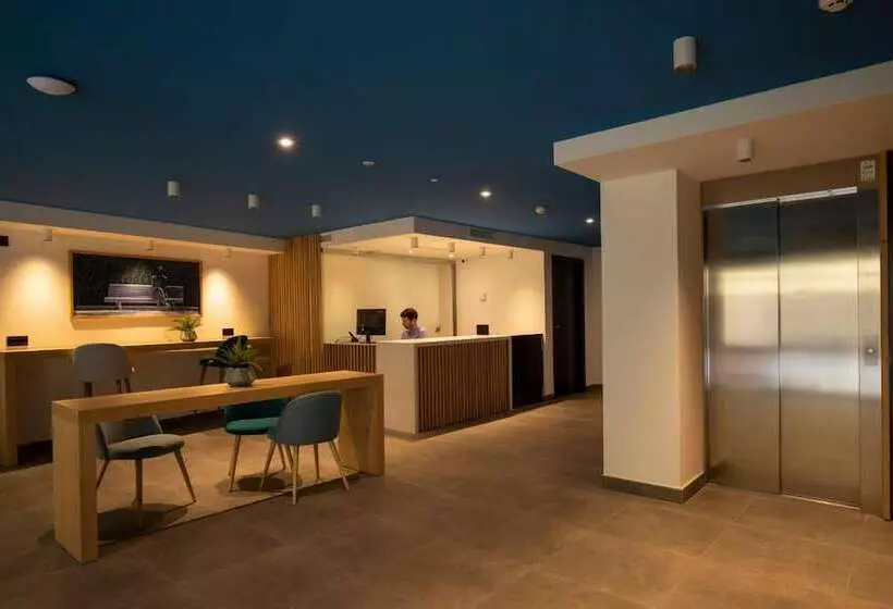 פונדק Alameda Rooms Santiago