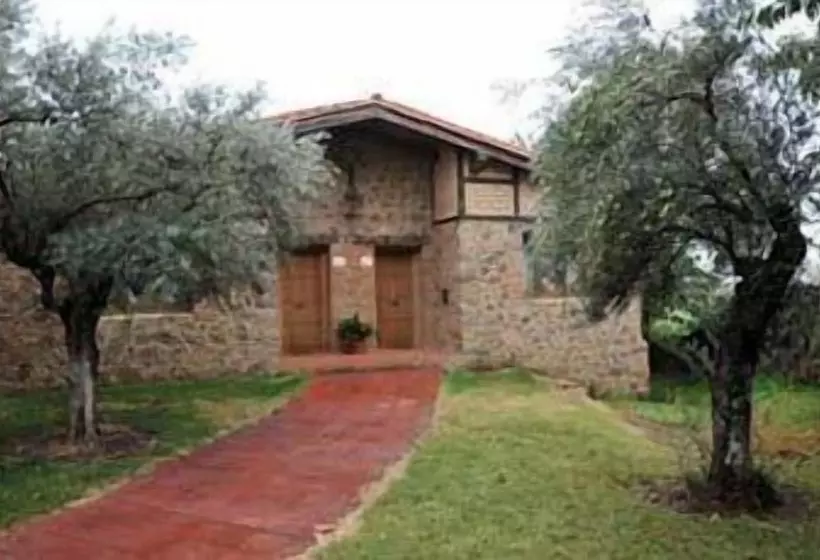 فندق فئة نجمة واحدة Hosteria Fontivieja