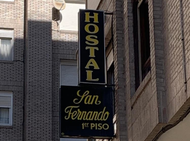هتل Hostal San Fernando