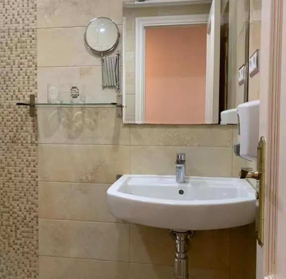 Hotel Hostal San Fernando