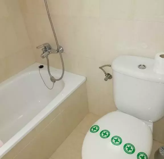 فندق Hostal Santa Clara