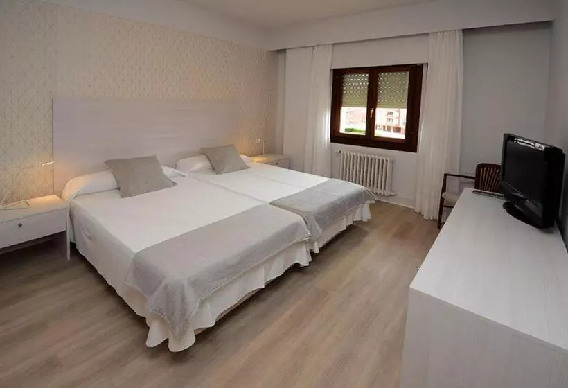 فندق Hostal Vista Alegre