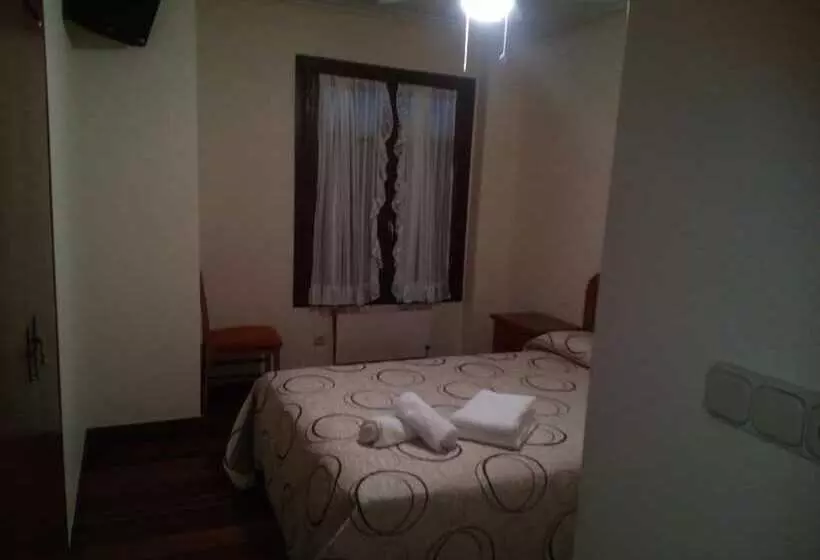 Hotel Pensión Los Fronterizos