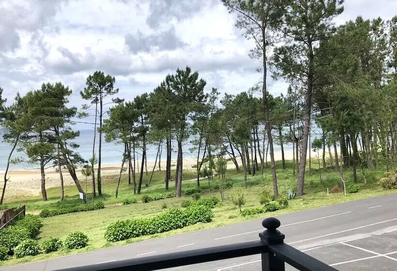 Отель Playa De Lago