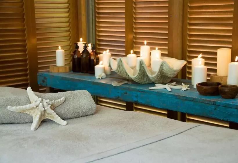 Gecko Hotel & Beach Club, A Small Luxury Hotel Of The World