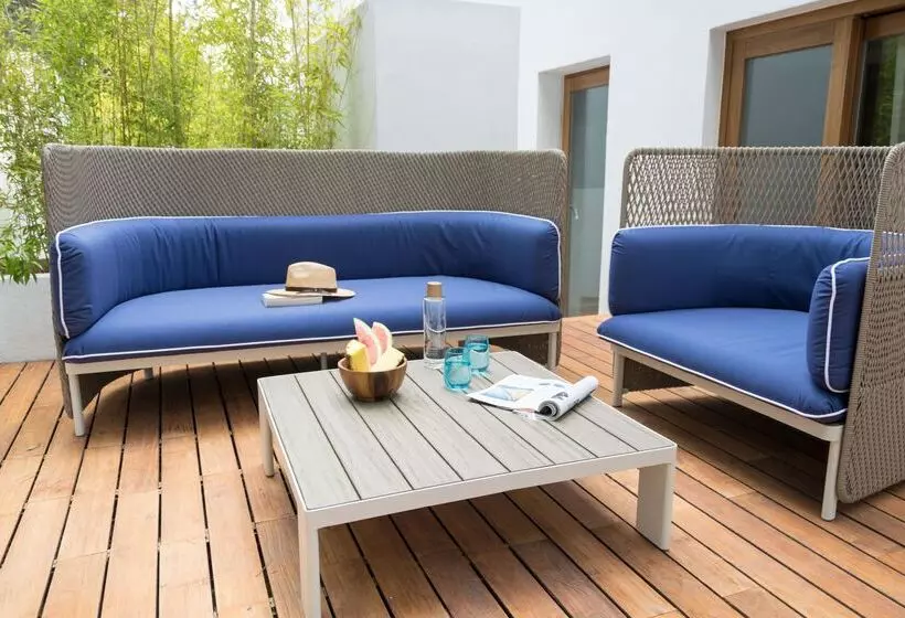 Gecko Hotel & Beach Club, A Small Luxury Hotel Of The World