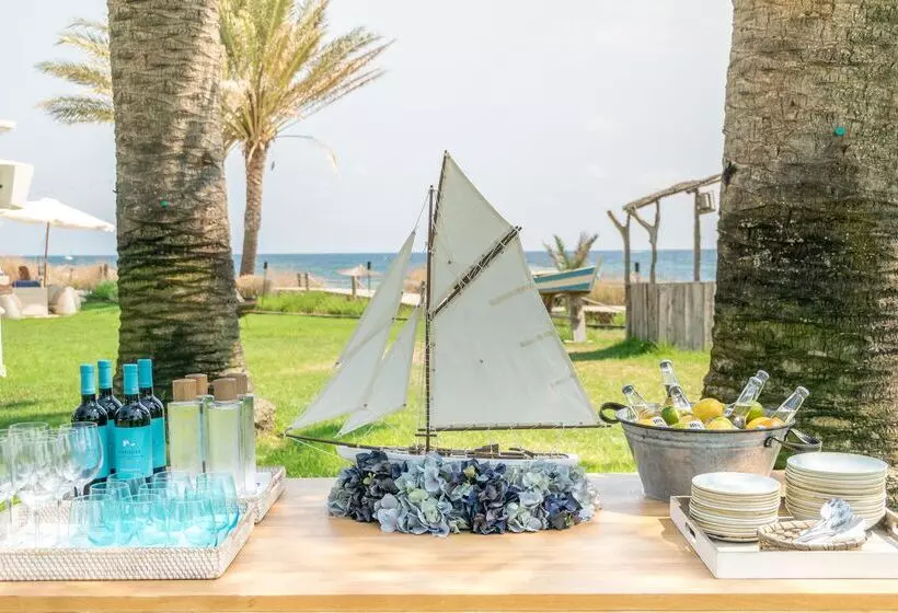 Gecko Hotel & Beach Club, A Small Luxury Hotel Of The World