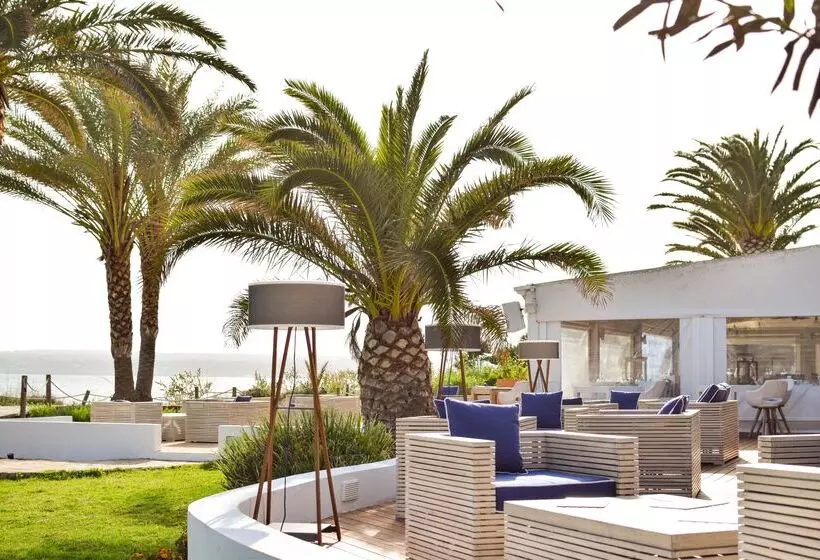 Gecko Hotel & Beach Club, A Small Luxury Hotel Of The World