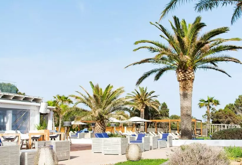 Gecko Hotel & Beach Club, A Small Luxury Hotel Of The World