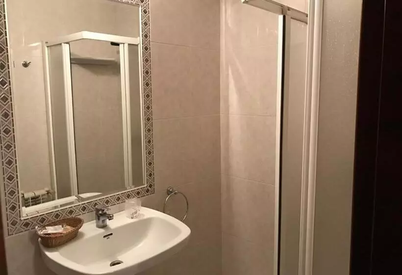 Hotel Hostal La Frontera