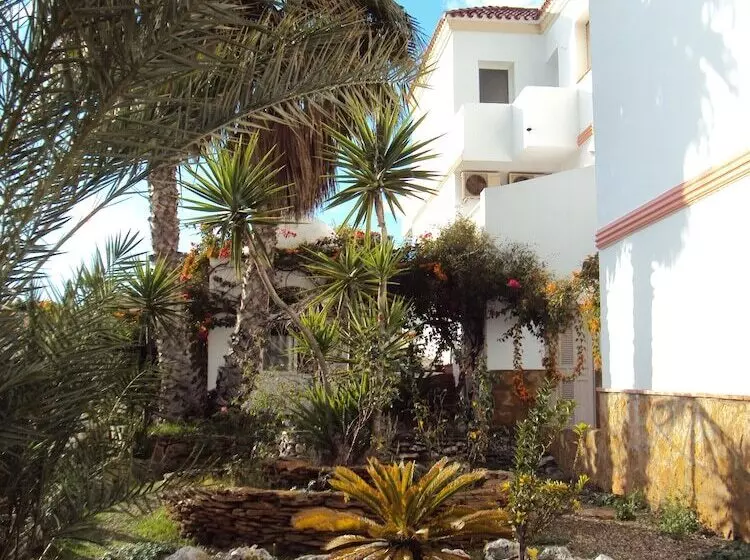 Отель Hostal Manolo