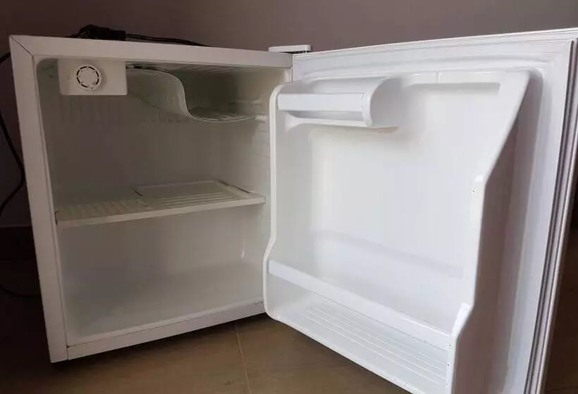 Отель Hostal Manolo