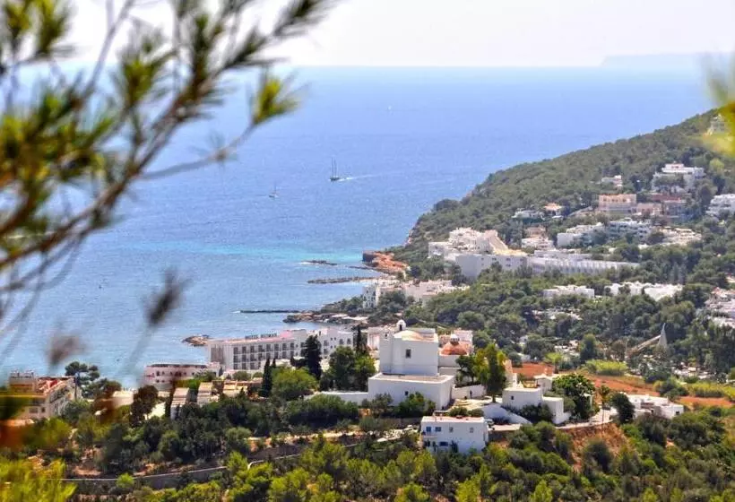 ホテル Hostal Y Apartamentos Santa Eulalia