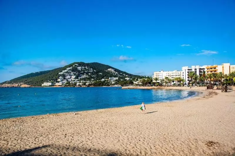 ホテル Hostal Y Apartamentos Santa Eulalia