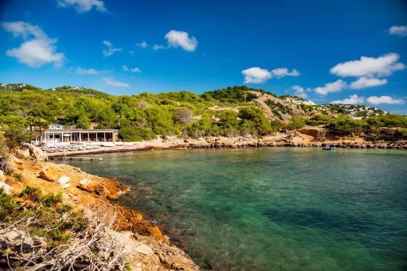 ホテル Hostal Y Apartamentos Santa Eulalia