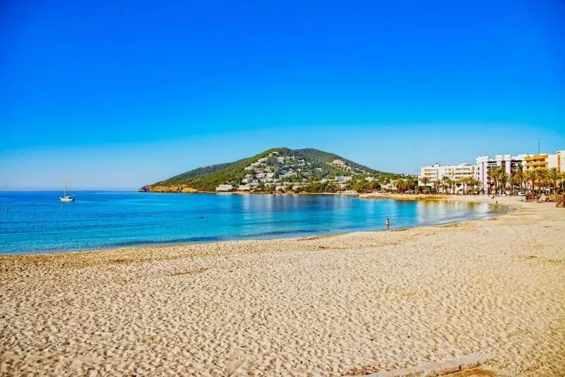 ホテル Hostal Y Apartamentos Santa Eulalia