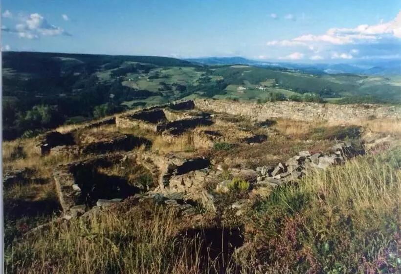 فندق Nueva Allandesa