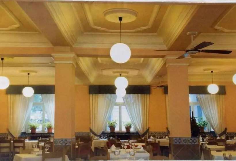 فندق Nueva Allandesa