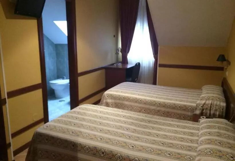 فندق Nueva Allandesa