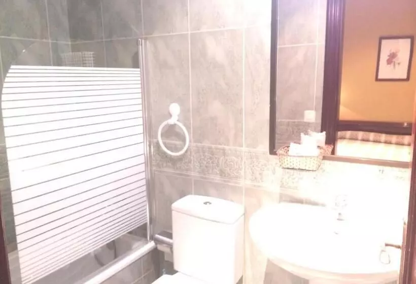 فندق Nueva Allandesa