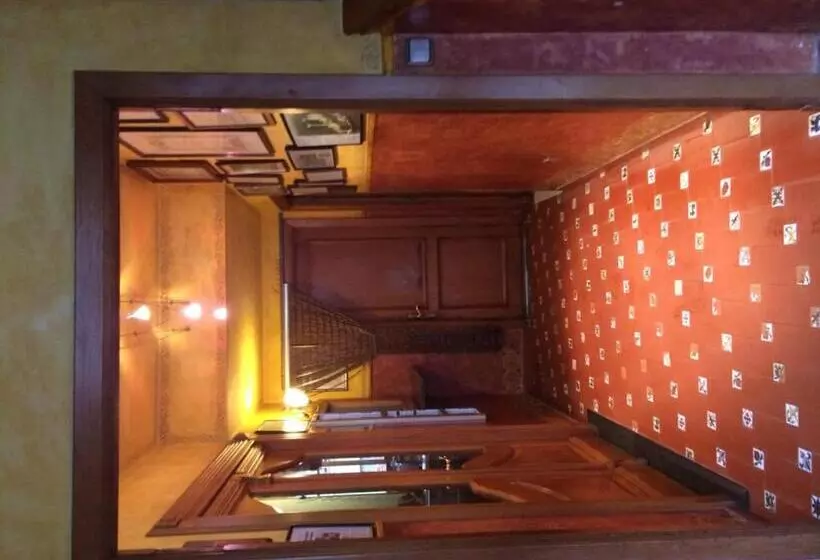 فندق Nueva Allandesa