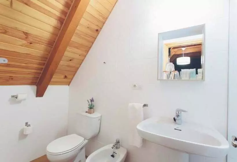 פונדק La Petite Boheme