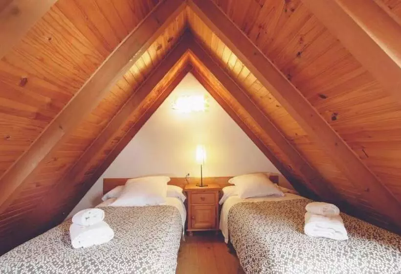 פונדק La Petite Boheme