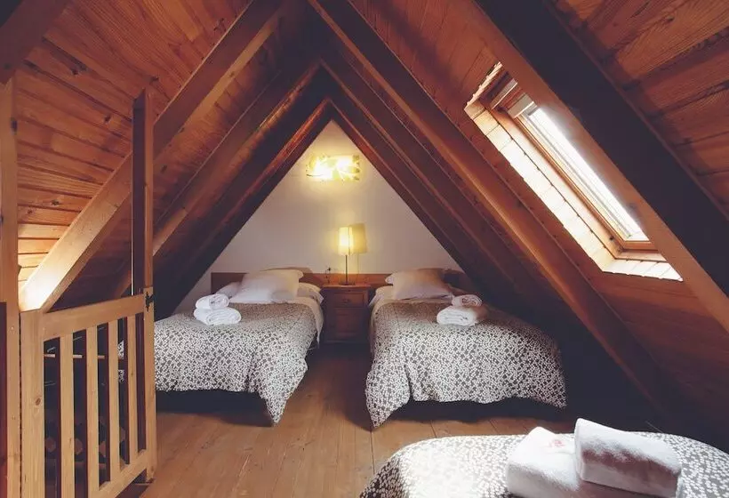 פונדק La Petite Boheme