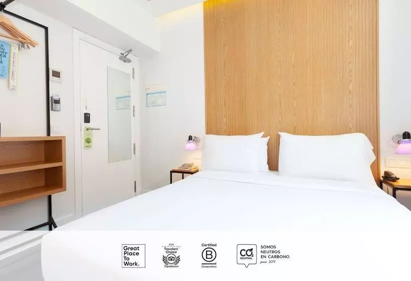 مسافرخانه Sleep N Atocha B Corp Certified