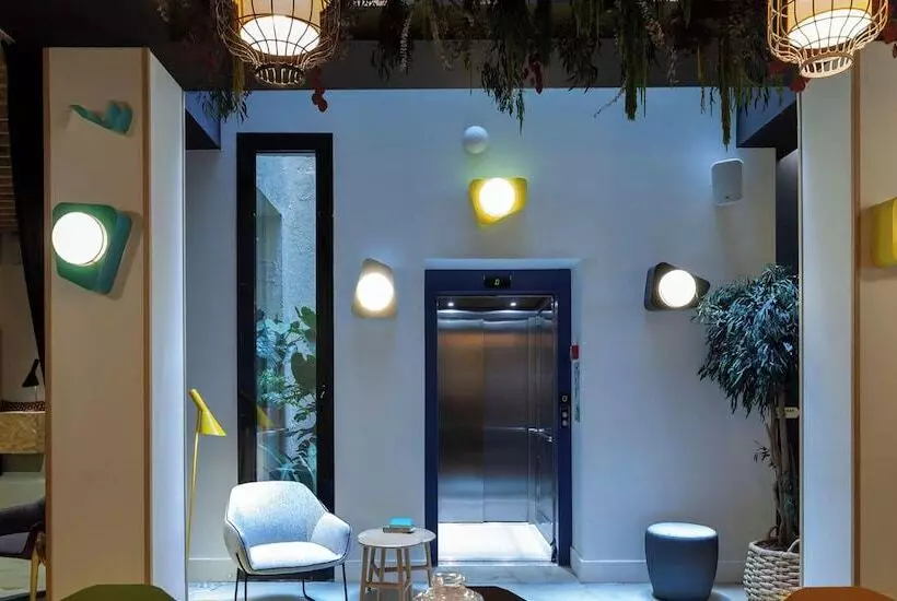 مسافرخانه Sleep N Atocha B Corp Certified