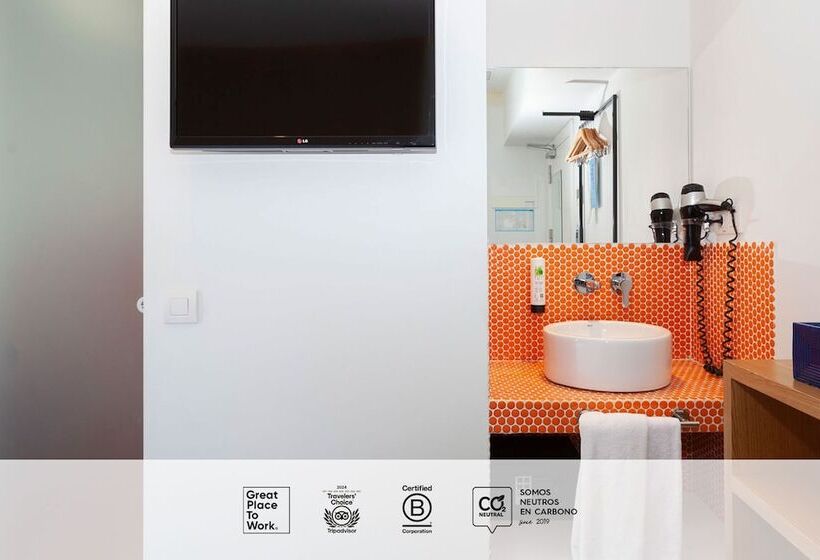 مسافرخانه Sleep N Atocha B Corp Certified