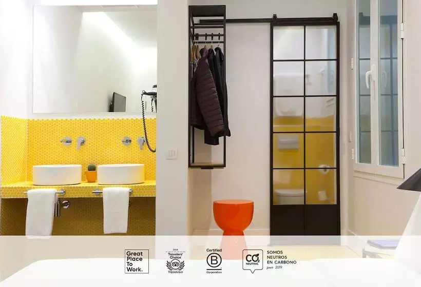 مسافرخانه Sleep N Atocha   B Corp Certified